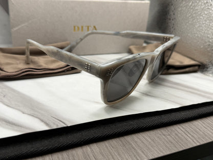 Dita THAVOS DTS713-A-05